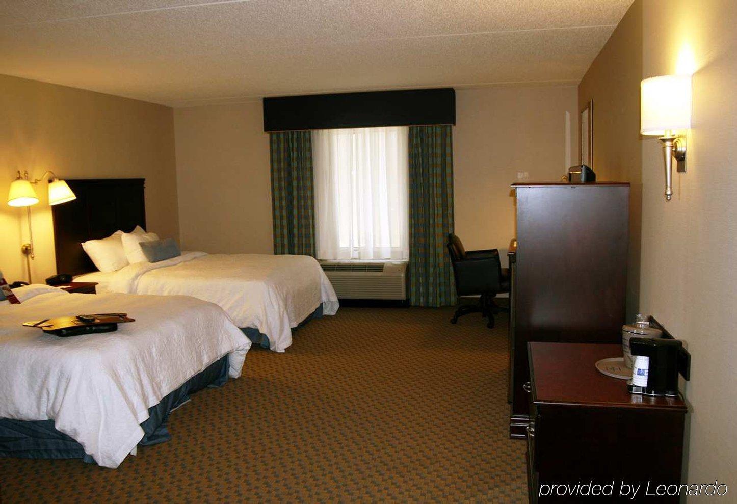 Hampton Inn Syracuse Clay Liverpool Habitación foto